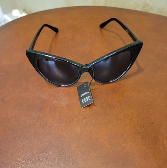 Black Sunglasses - Picture 2 of 2